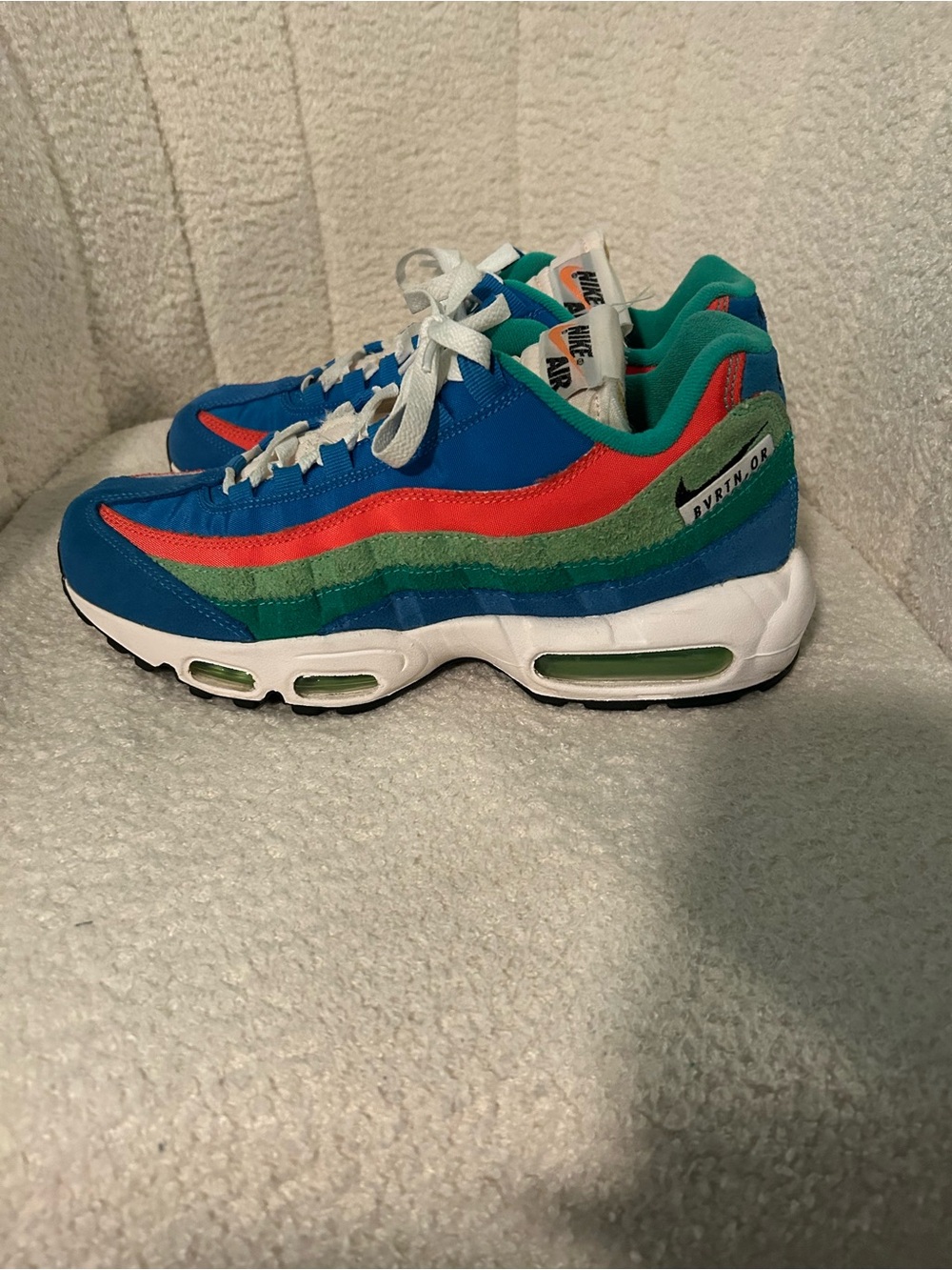 Nike Blue, Green & Coral Wave Air Max 95 Sneakers